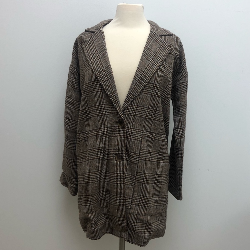 LIGHT BROWN PATTERNED COAT